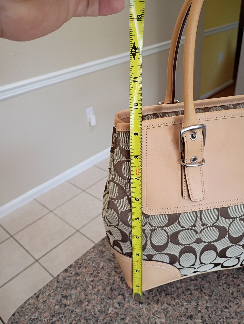 Vintage Coach Hampton Signature Satchel Bag - Picture 12 of 16